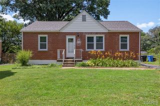 1485 E Duchesne Drive, Florissant, MO 63031