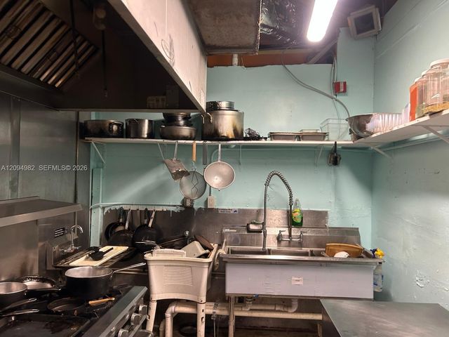 1012-1014 71st Street R-106, Miami Beach, FL 33141