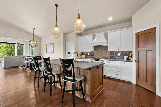 2742 CASTAWAY COURT, Green Bay, WI 54311