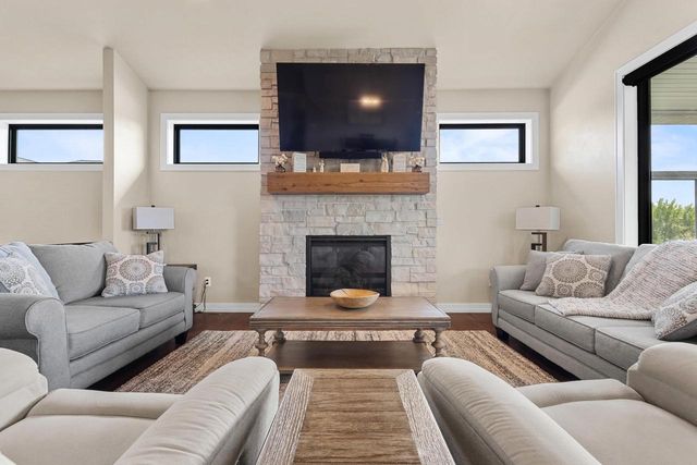 2742 CASTAWAY COURT, Green Bay, WI 54311