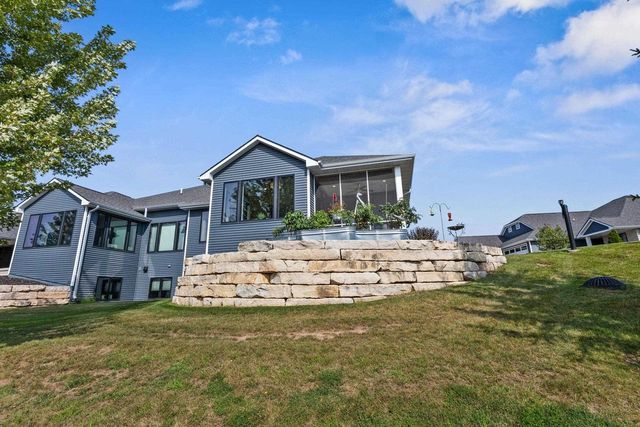 2742 CASTAWAY COURT, Green Bay, WI 54311