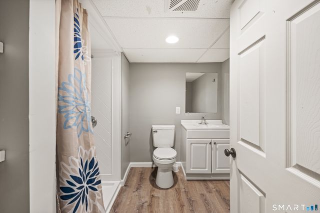 21 Derek Lane, Windsor, CT 06095