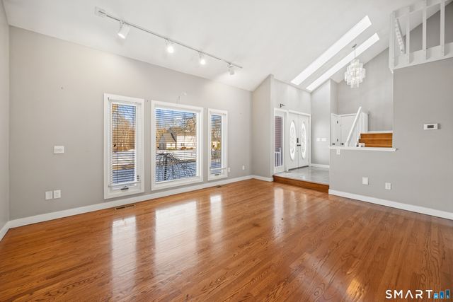 21 Derek Lane, Windsor, CT 06095