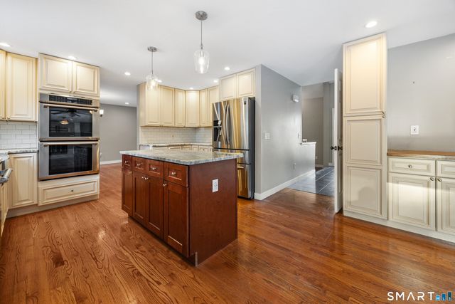 21 Derek Lane, Windsor, CT 06095