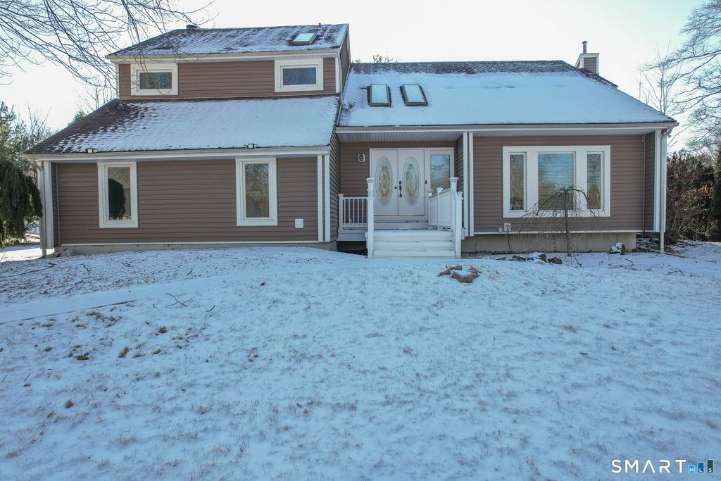 21 Derek Lane, Windsor, CT 06095