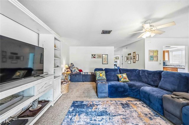 18 QUAILS RUN BOULEVARD 18202, Englewood, FL 34223