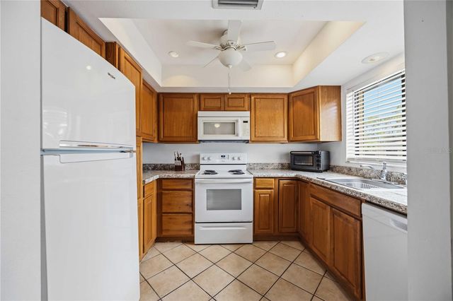 18 QUAILS RUN BOULEVARD 18202, Englewood, FL 34223