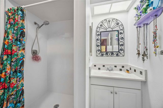 18 QUAILS RUN BOULEVARD 18202, Englewood, FL 34223