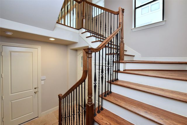 5813A Kiam Street, Houston, TX 77007