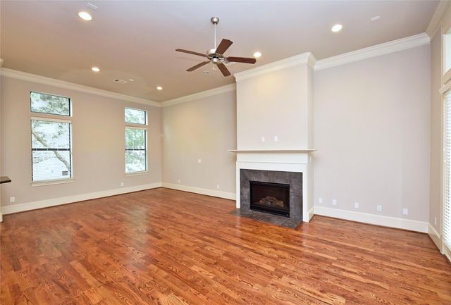 5813A Kiam Street, Houston, TX 77007