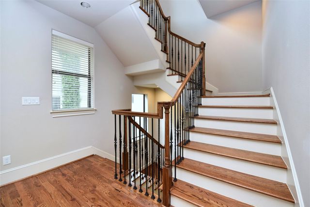 5813A Kiam Street, Houston, TX 77007