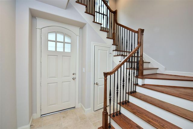 5813A Kiam Street, Houston, TX 77007