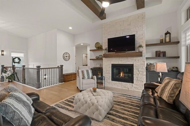 1108 Deer Run Drive, Greenwood, MO 64034