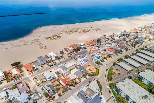 3237 Playa Court, Oxnard, CA 93035