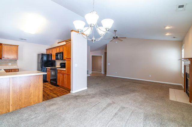 5414 Salmon Run, Auburn, IN 46706