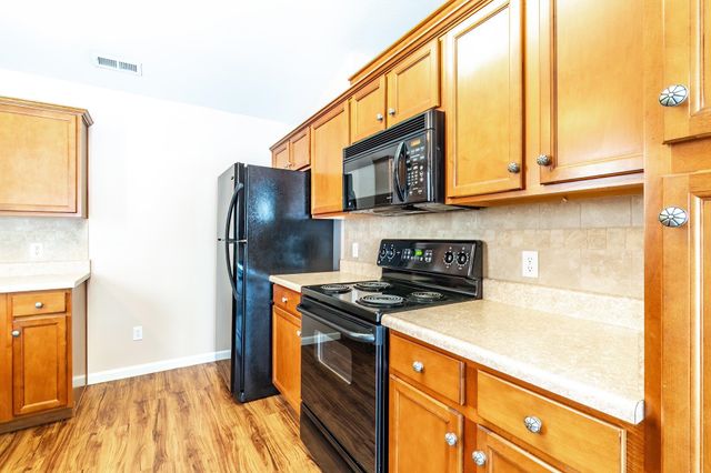 5414 Salmon Run, Auburn, IN 46706