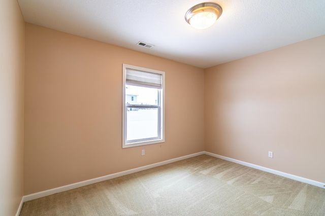 5414 Salmon Run, Auburn, IN 46706