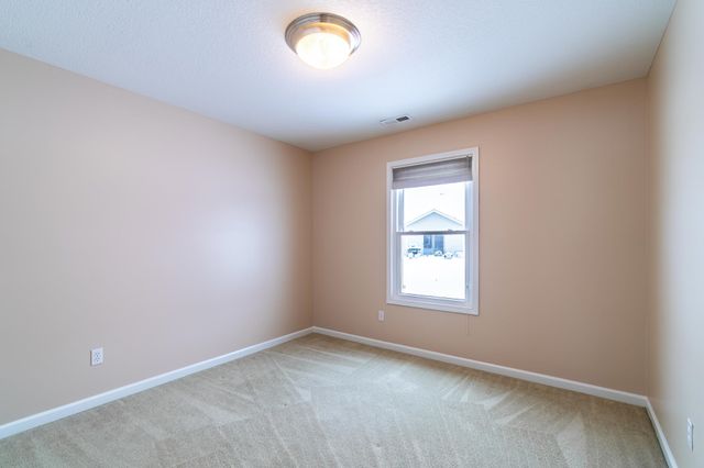 5414 Salmon Run, Auburn, IN 46706