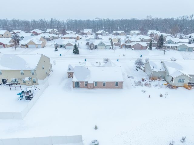 5414 Salmon Run, Auburn, IN 46706