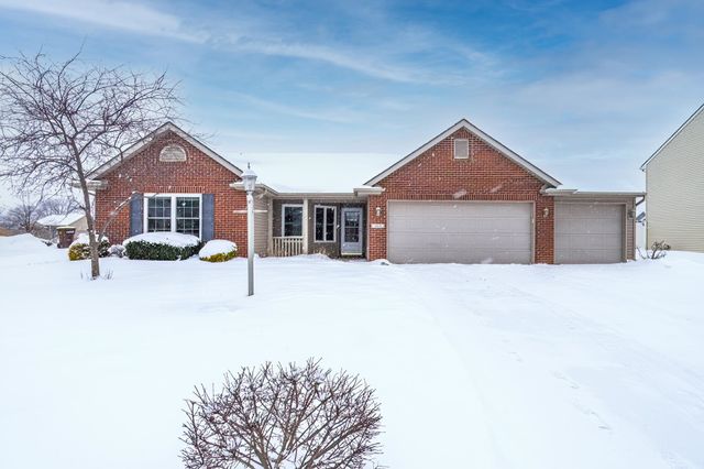 5414 Salmon Run, Auburn, IN 46706
