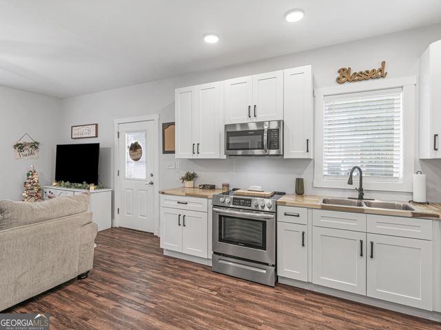 307 Weldon Lake Road, Milner, GA 30257