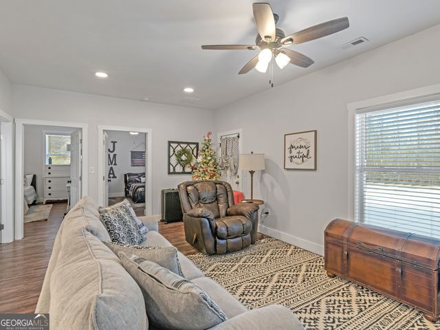 307 Weldon Lake Road, Milner, GA 30257