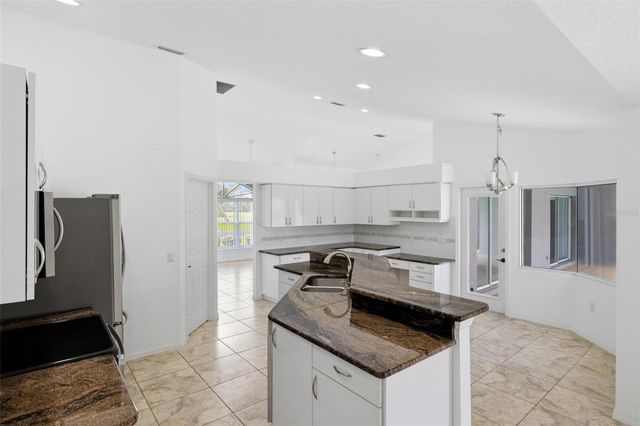 605 ROTONDA CIR, Rotonda West, FL 33947