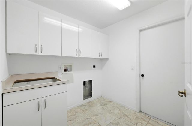 605 ROTONDA CIR, Rotonda West, FL 33947