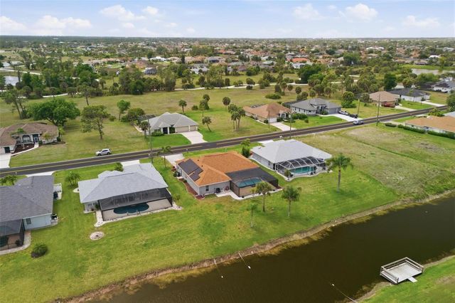 605 ROTONDA CIR, Rotonda West, FL 33947