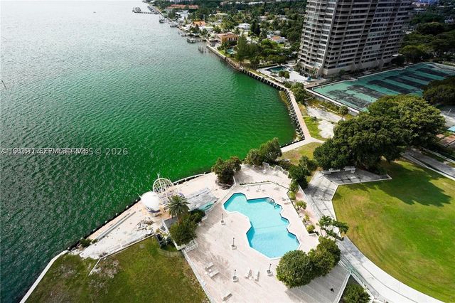 11111 Biscayne Blvd 20E, Miami, FL 33181