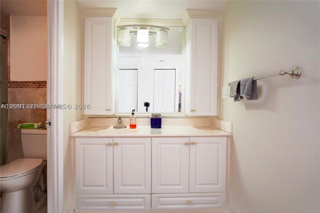 11111 Biscayne Blvd 20E, Miami, FL 33181