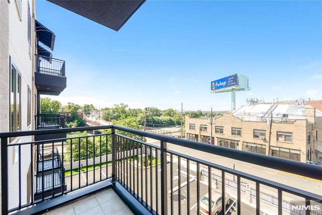 51 Queen Anne Road 201, Bogota, NJ 07603