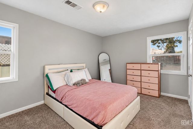 1218 Crawford Street, Bakersfield, CA 93305