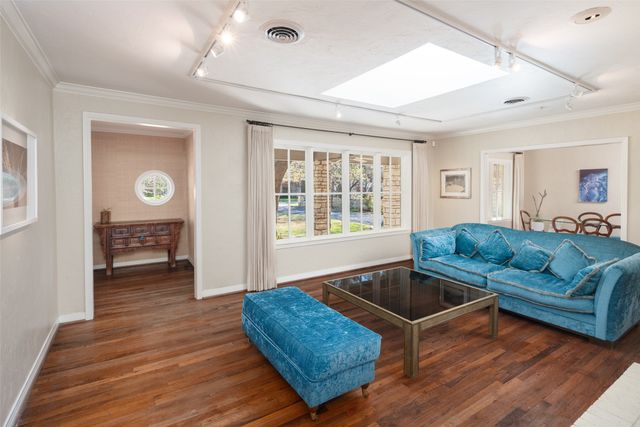 6203 Waggoner Drive, Dallas, TX 75230