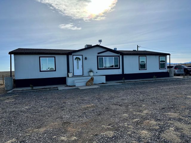 318 Saline Pump Road, Moriarty, NM 87035