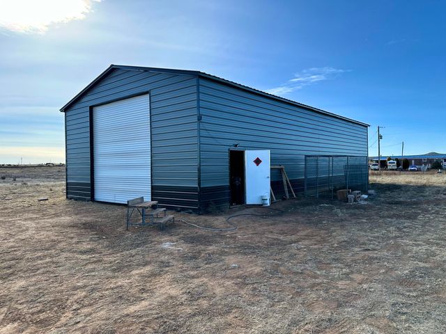 318 Saline Pump Road, Moriarty, NM 87035