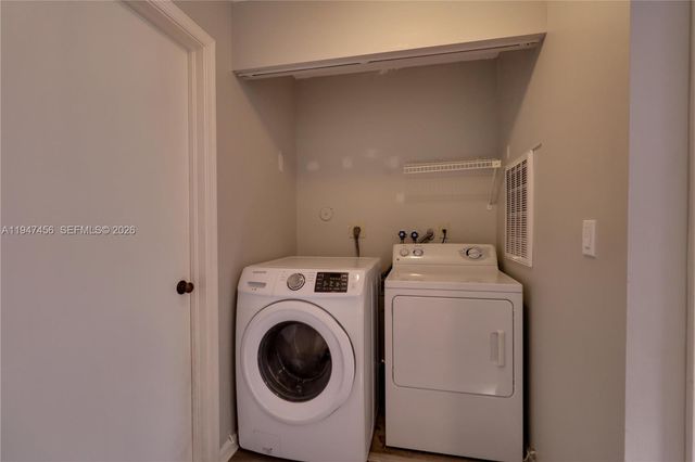 2149 W Discovery Cir W 1, Deerfield Beach, FL 33442