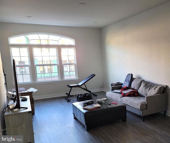 2616 VELOCITY RD, Herndon, VA 20171