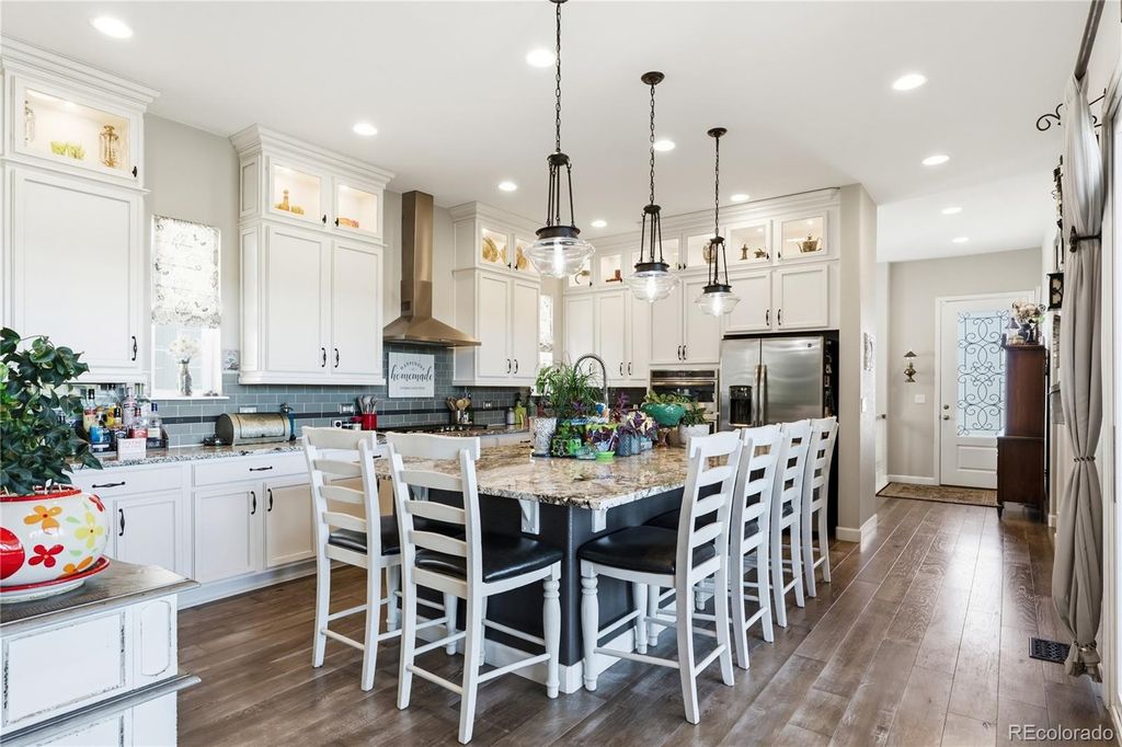 Image 12 of property listing at 1183 Brocade Drive, Highlands Ranch, CO 80126