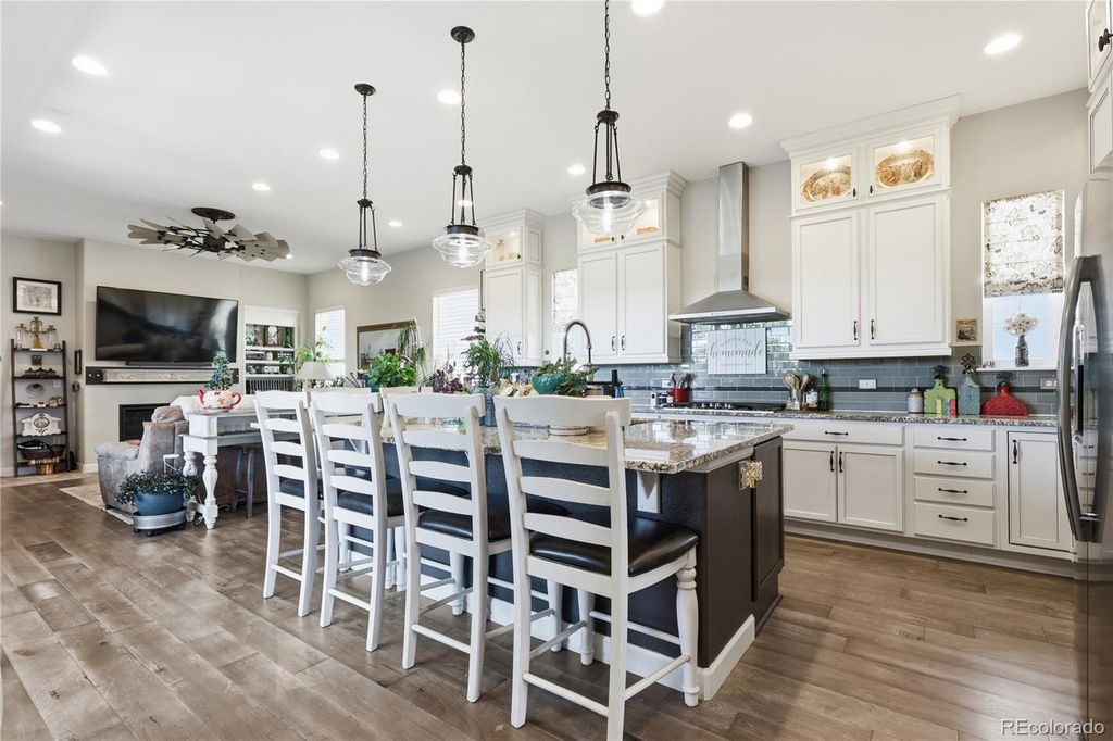 Image 14 of property listing at 1183 Brocade Drive, Highlands Ranch, CO 80126