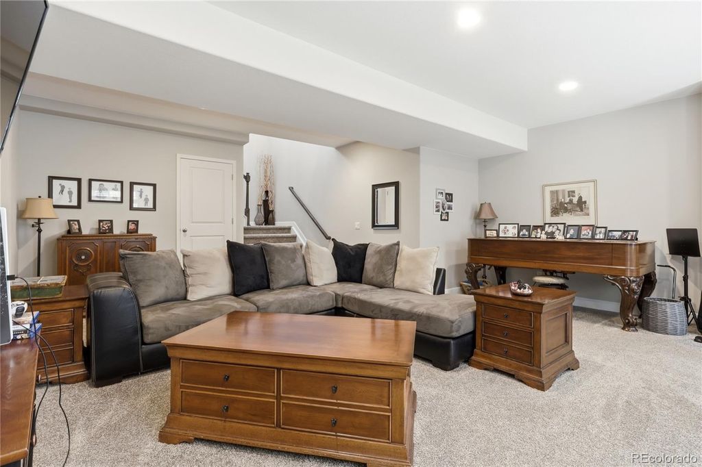 Image 4 of property listing at 1183 Brocade Drive, Highlands Ranch, CO 80126