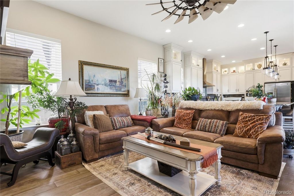 Image 9 of property listing at 1183 Brocade Drive, Highlands Ranch, CO 80126