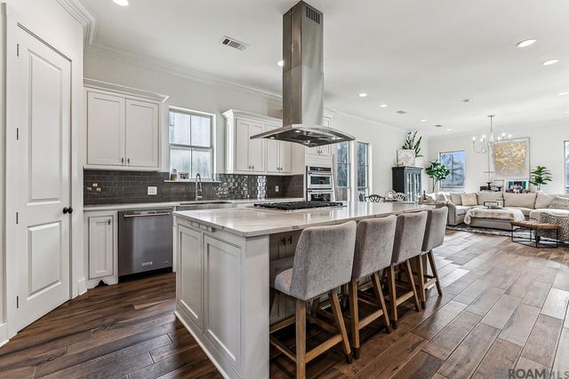 18103 Forest Hills Dr, Prairieville, LA 70769