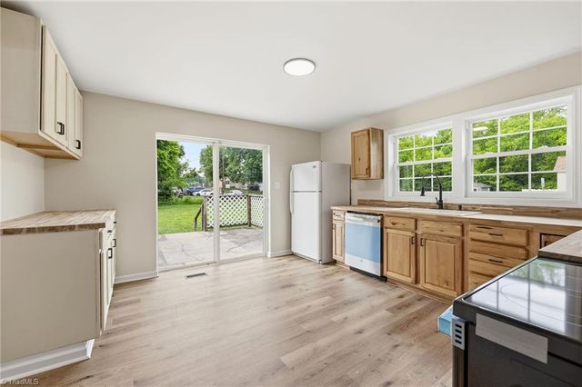 1202 Ridge Avenue, Eden, NC 27288