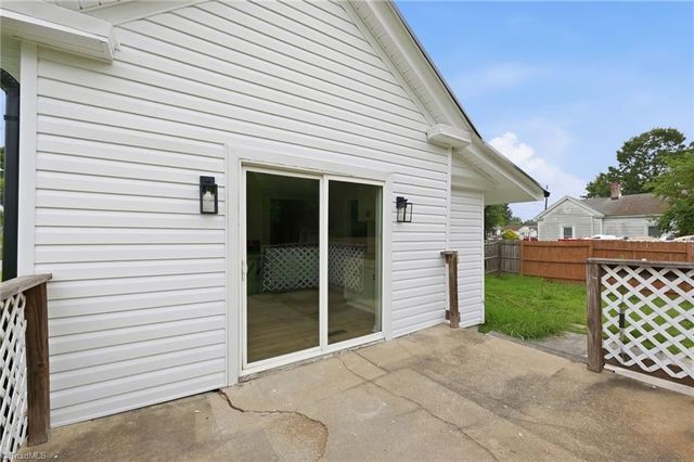 1202 Ridge Avenue, Eden, NC 27288