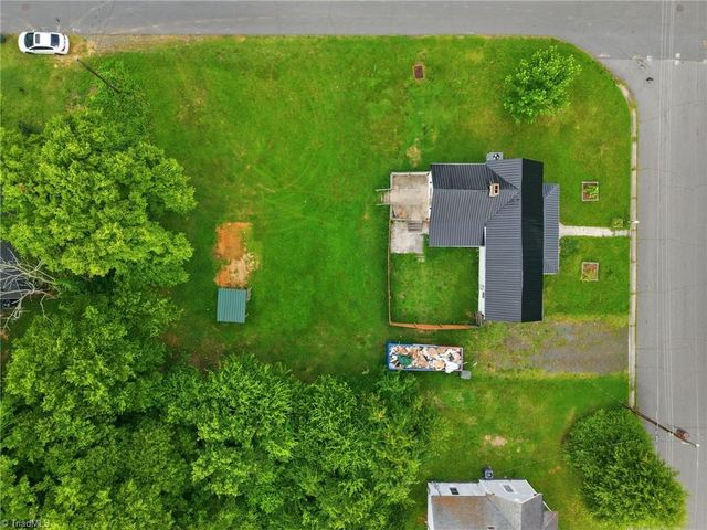 1202 Ridge Avenue, Eden, NC 27288