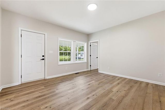 1202 Ridge Avenue, Eden, NC 27288
