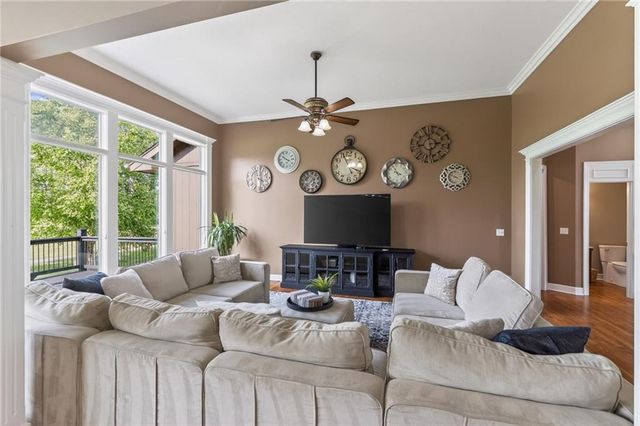 24004 W 68th Street, Shawnee, KS 66226