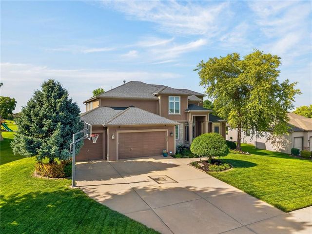 24004 W 68th Street, Shawnee, KS 66226