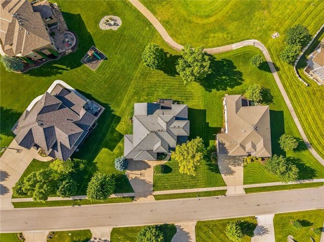 24004 W 68th Street, Shawnee, KS 66226